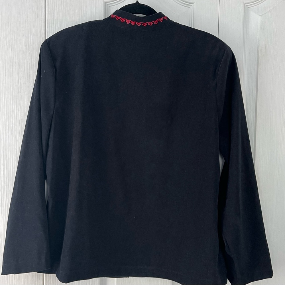 Elementz XL Black Light Jacket Full Zip Embroidered With Shoulder Pads - Picture 2 of 5